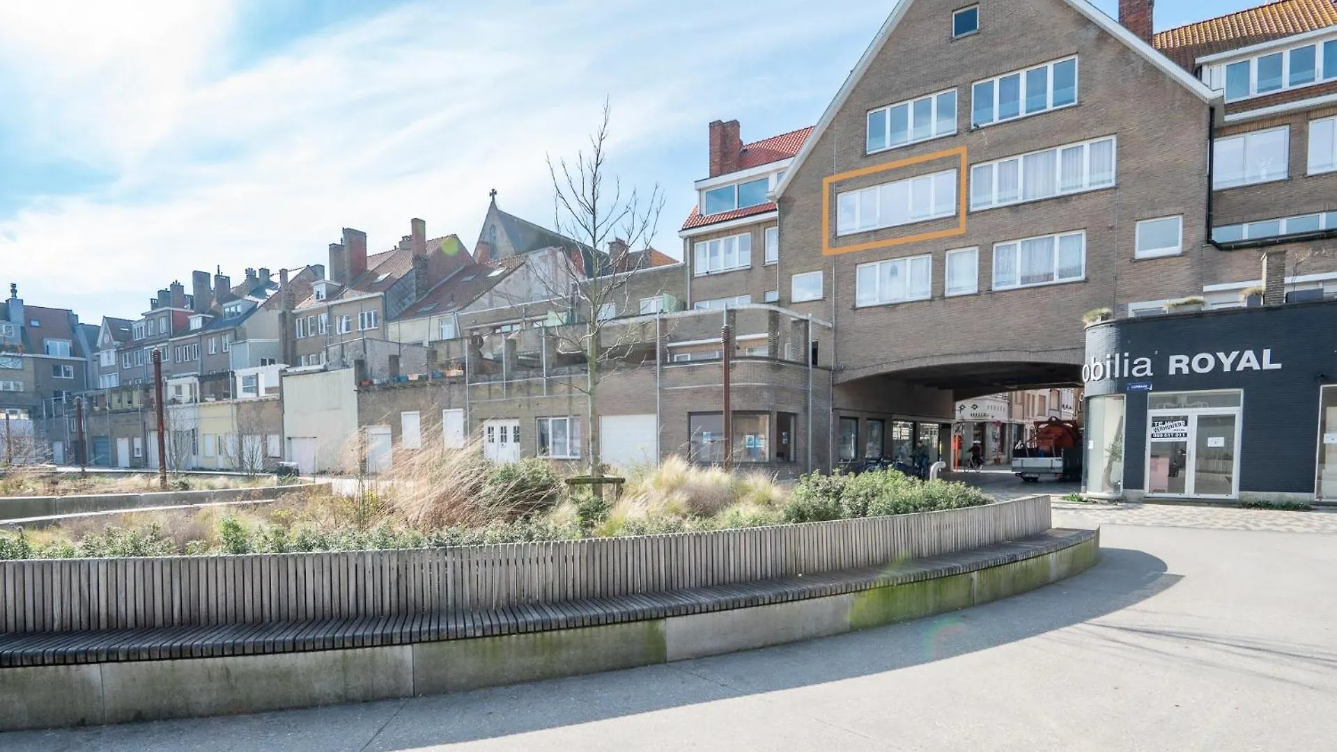 Nice And Bright Apartment With Parking For 8 Ostend